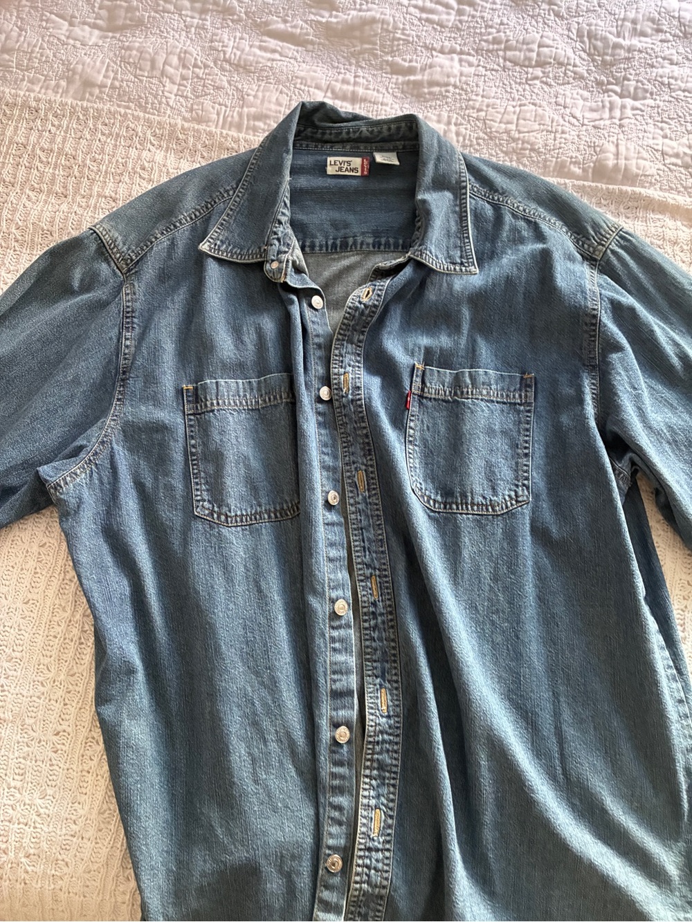 Levi's Men's Light Blue Relaxed Denim Jeans